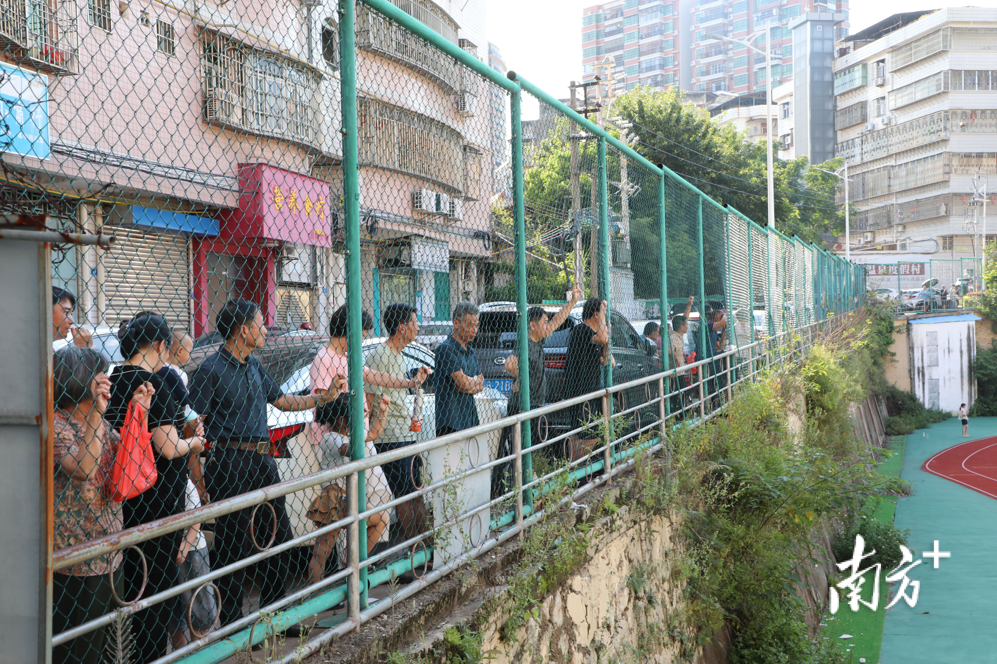 续发酵, 是上演, 究竟是华城