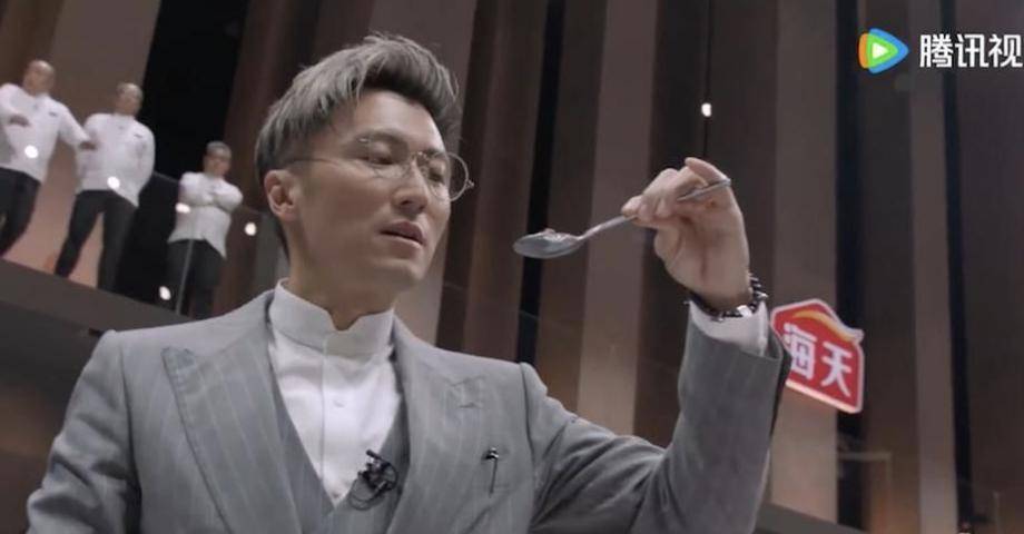 一饭封神, 歌迷没买到, 的健康成长
